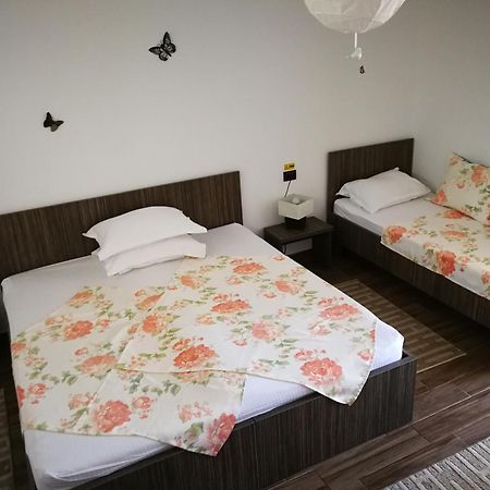Pensiunea Socrita Corbu  Zimmer foto